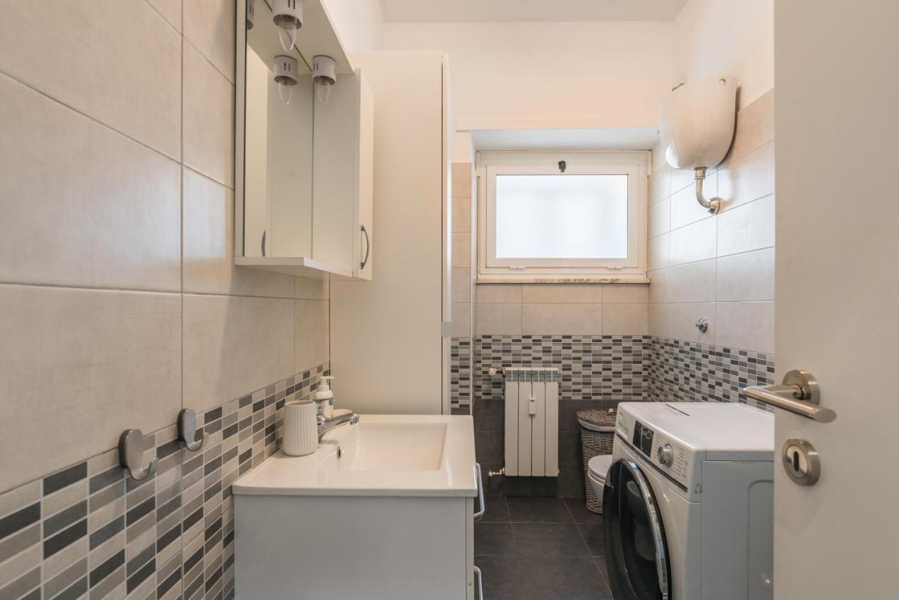 Cinecitta Gem Flat With Veranda Appartamento